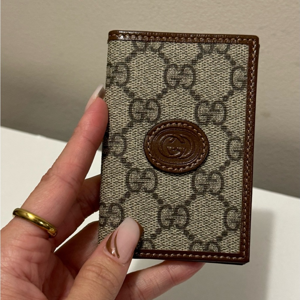 Gucci card wallet